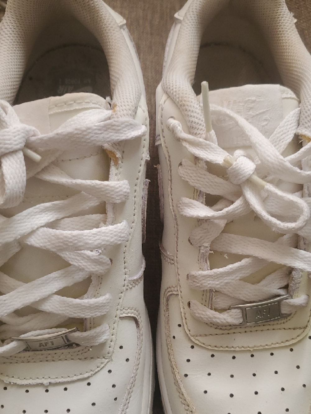 Nike White AF 1 Men's Athletic Sneakers Size 7Y. - Picture 13 of 14